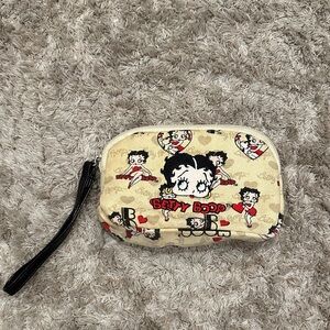 Betty Boop Cream and Black Wristlet